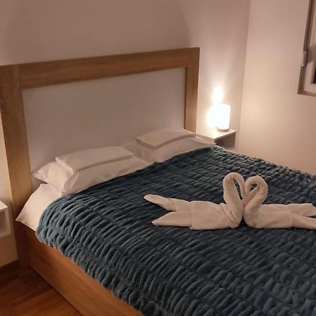 Apartmani Stari Aerodrom Podgorica Exterior foto
